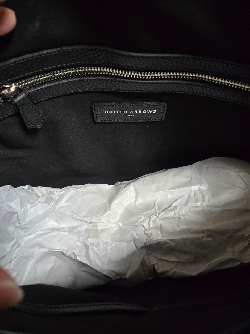 ブラックレザー ラウンドブリーフケース