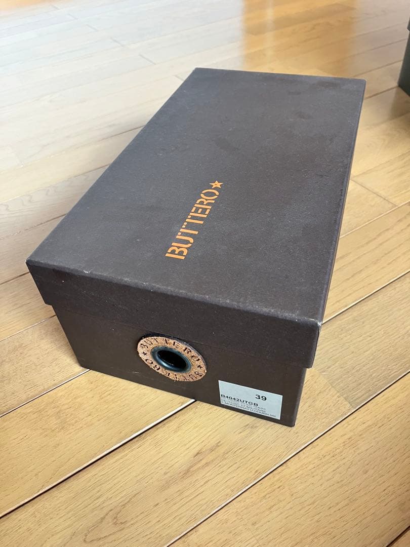 【ラフ】BUTTERO ブラウン サンダル　39