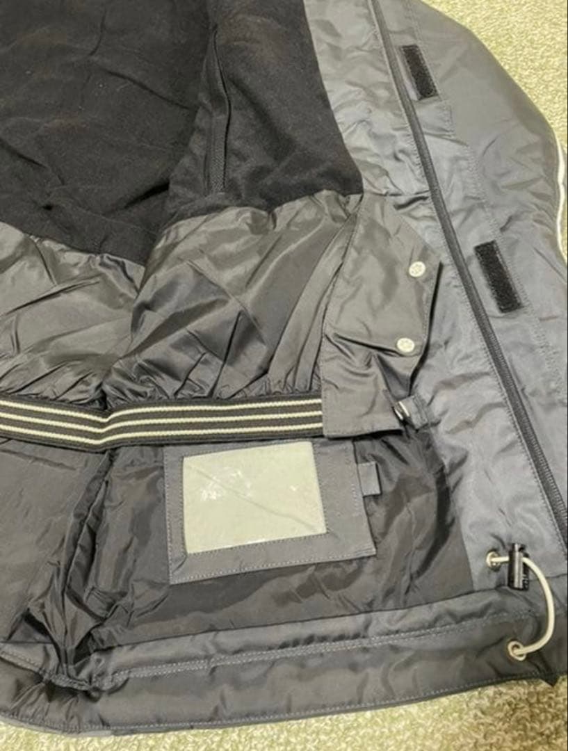 【値下げ】早い者勝ち！即購入可　スキーウェア　上下セット　ゼビオ　デサント