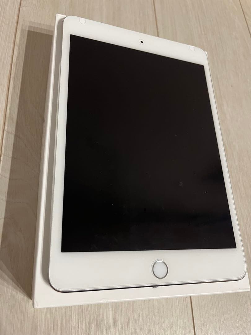 Apple iPad mini4 Wi-Fiモデル 32GB シルバー