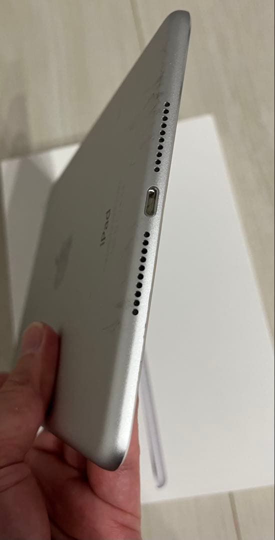 Apple iPad mini4 Wi-Fiモデル 32GB シルバー