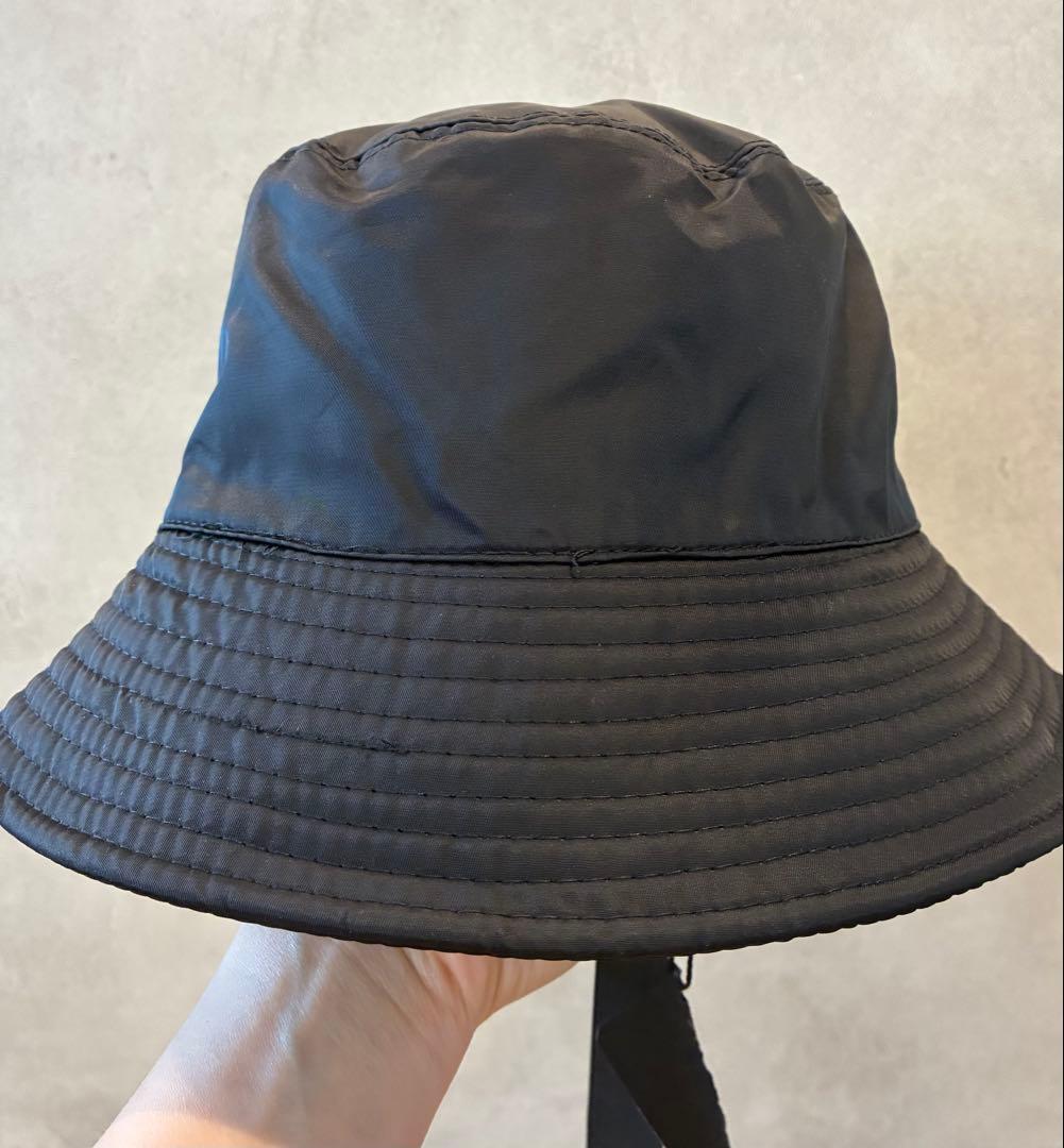 PRADA プラダ　ブラック バケットハット M 三角ロゴ