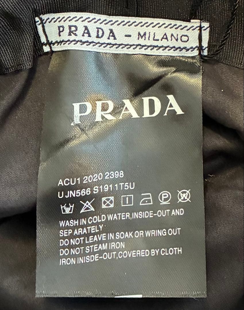PRADA プラダ　ブラック バケットハット M 三角ロゴ