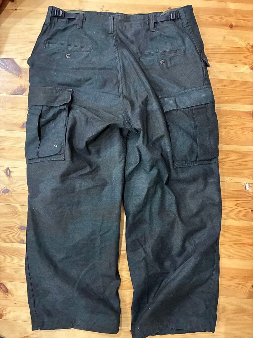 デッドストック 米軍 M-65カーゴパンツ ウッドランド迷彩 BLACK染めMS