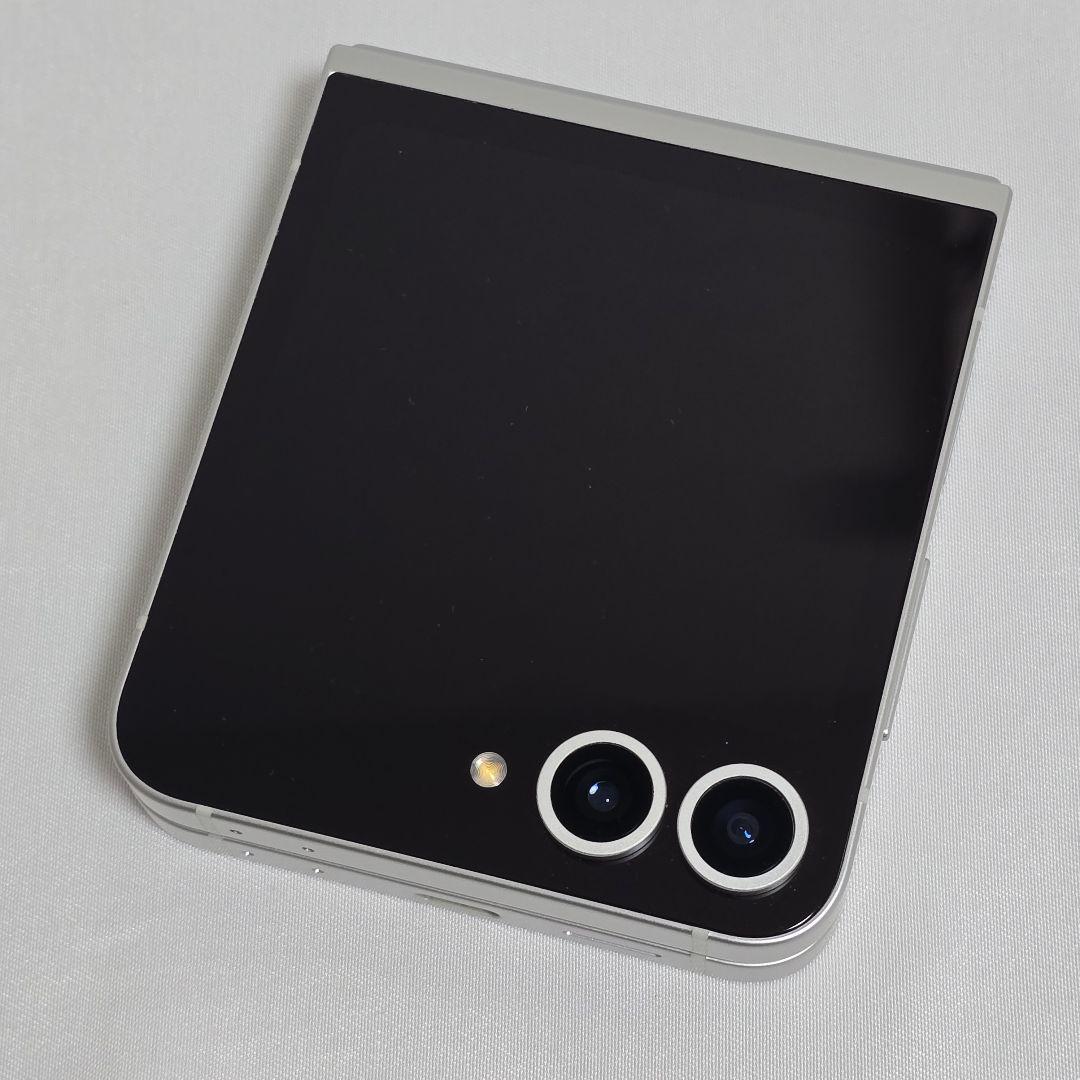 【極美品】Galaxy Z Flip6 国内版SIMフリー判定○シルバーシャドウ