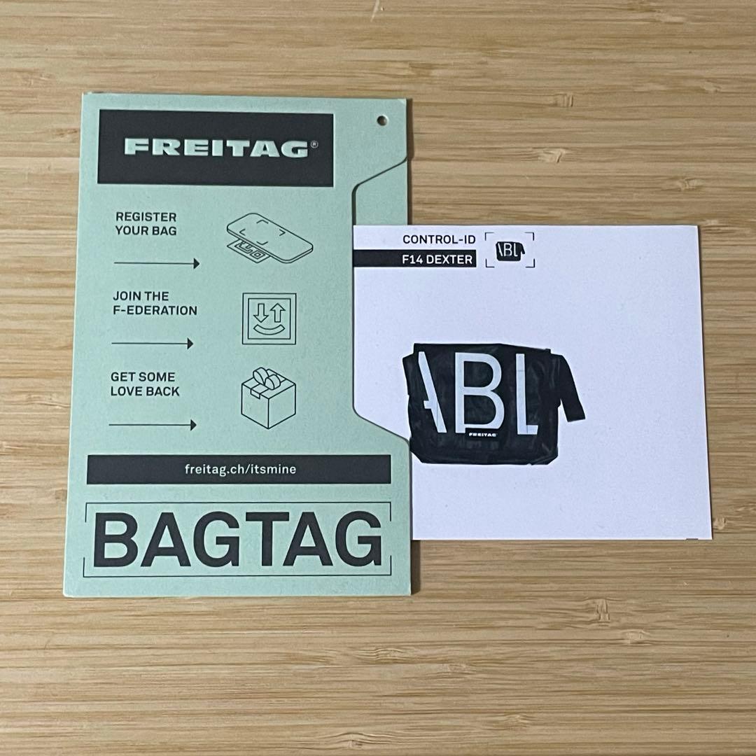 freitag f14 dexter 黒　白