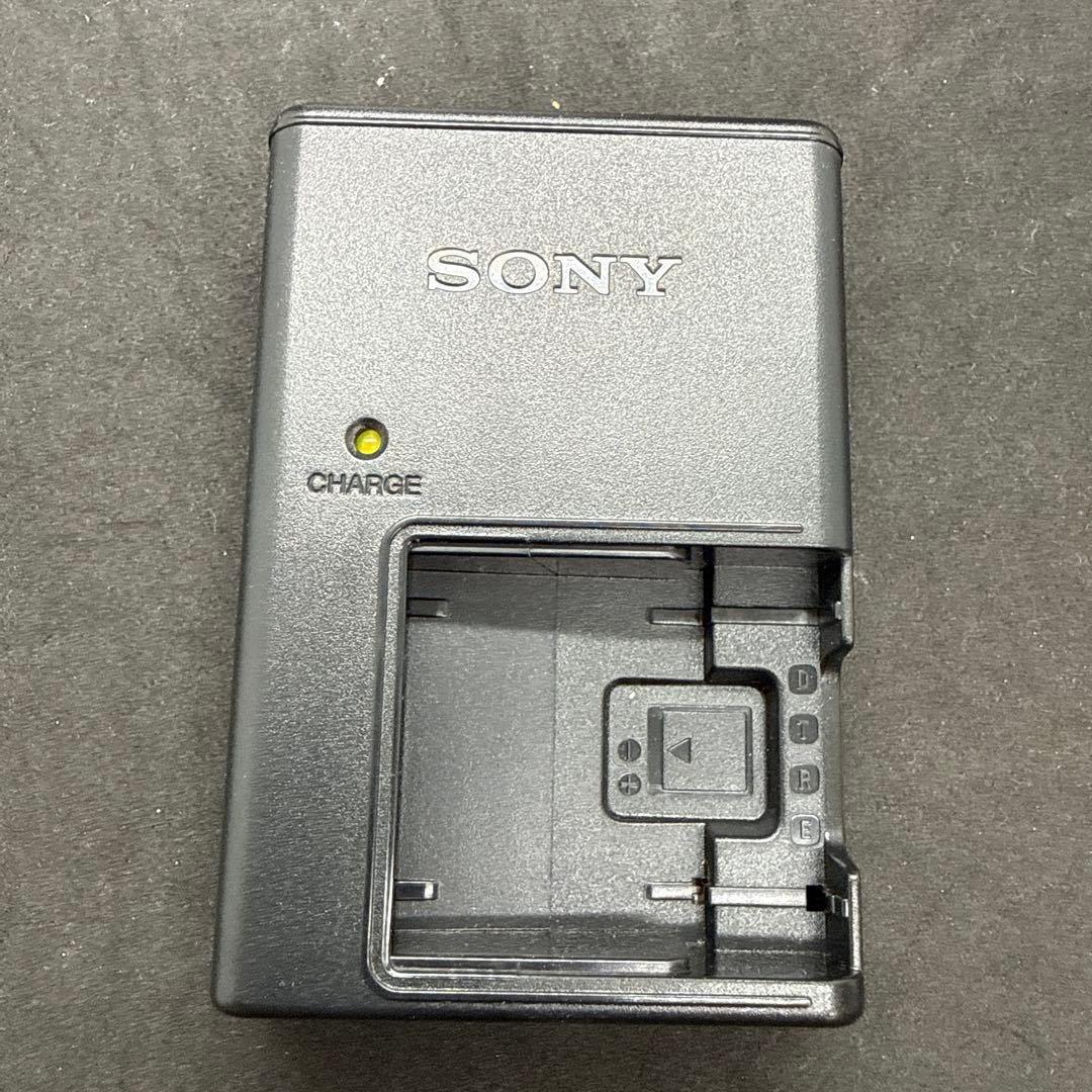 SONY Cyber-shot DSC-T90 デジタルカメラ シルバー 動作品