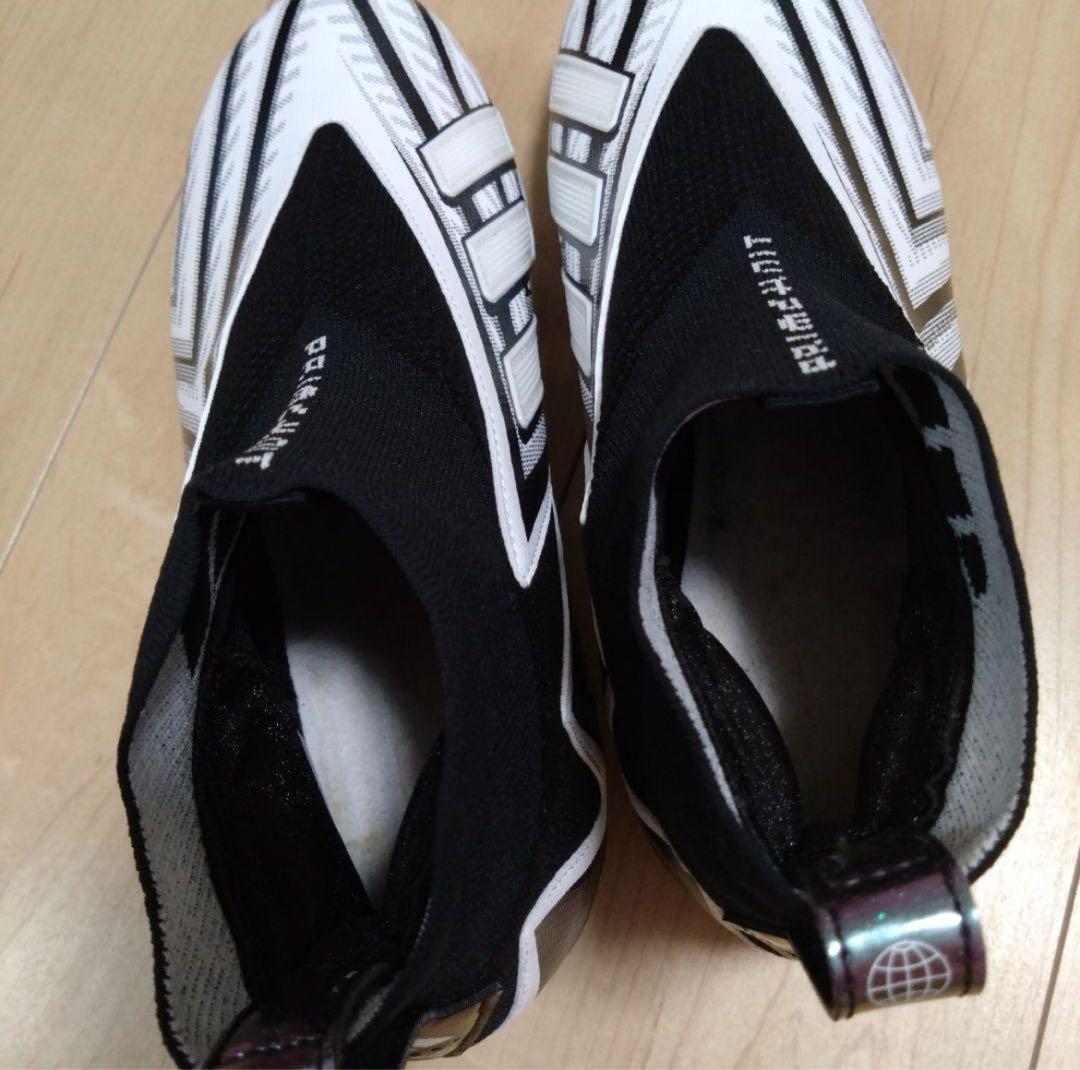 アメフト　スパイク