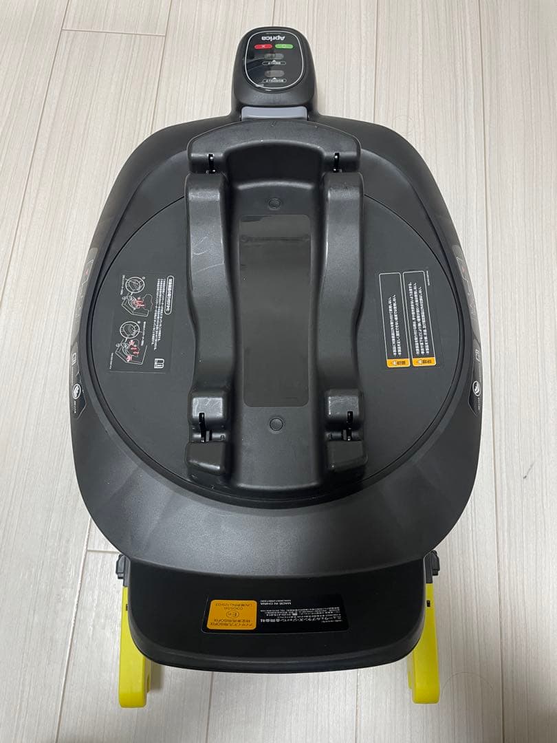 アップリカ　チャイルドシート　クルリラ　ビッテ　エックス