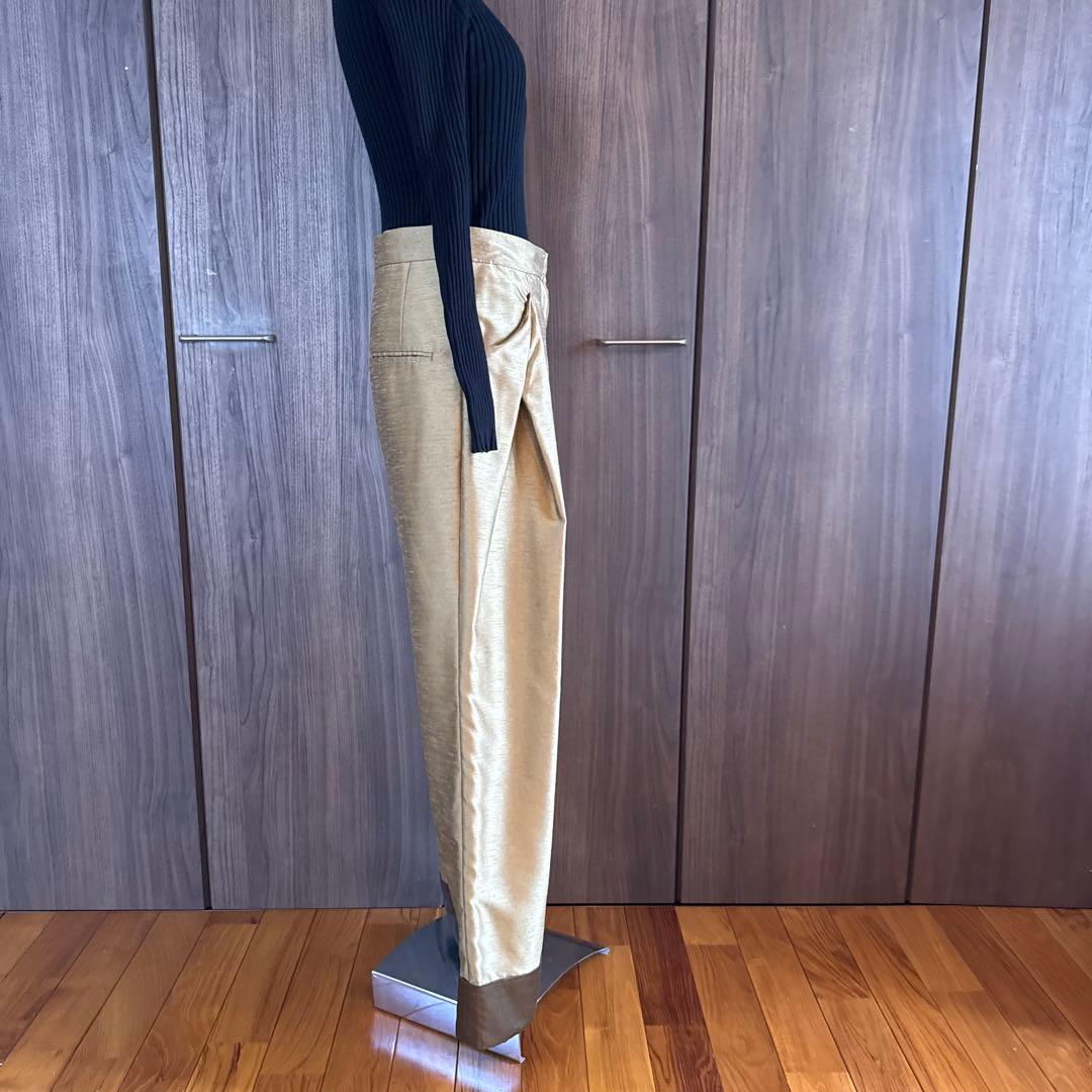 UN 3Dゴールド プリーツ ワイドパンツ36