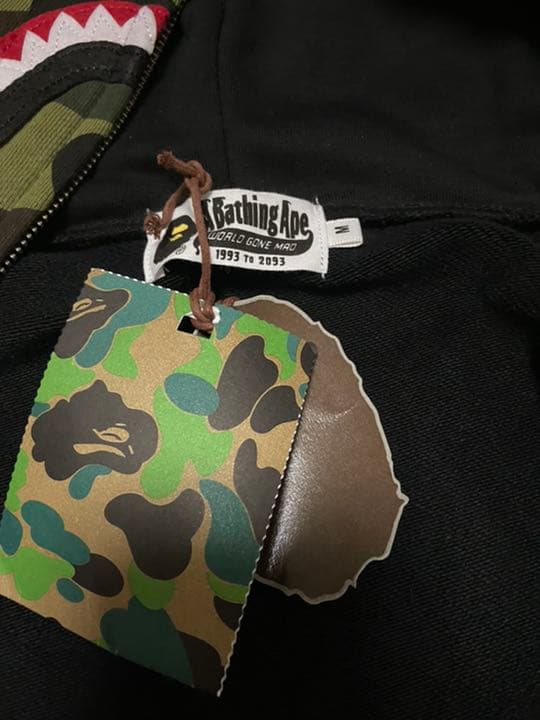 シャークパーカー