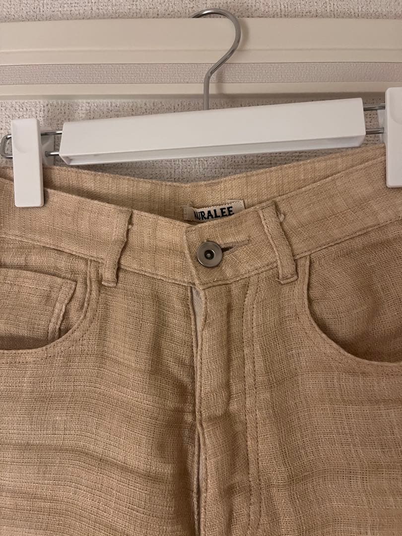 【希少‼️】AURALEE ベージュ カジュアルパンツ