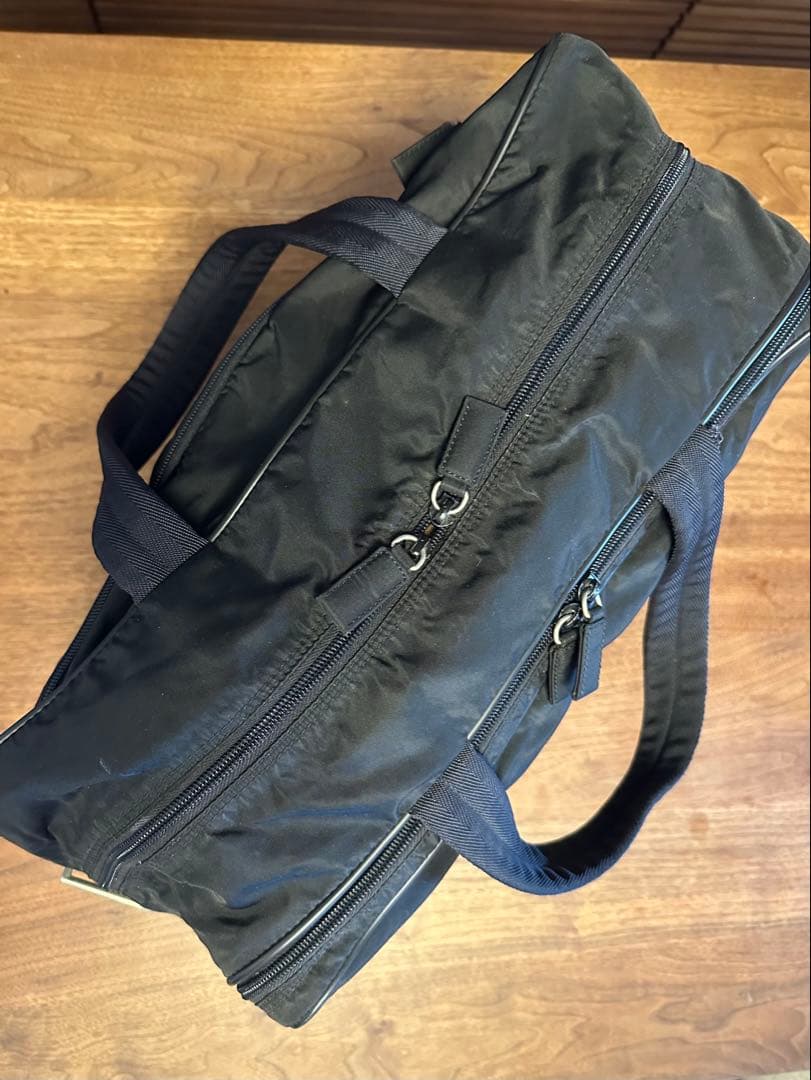 PRADA トラベルバッグ　ブラック　収納多数　美品