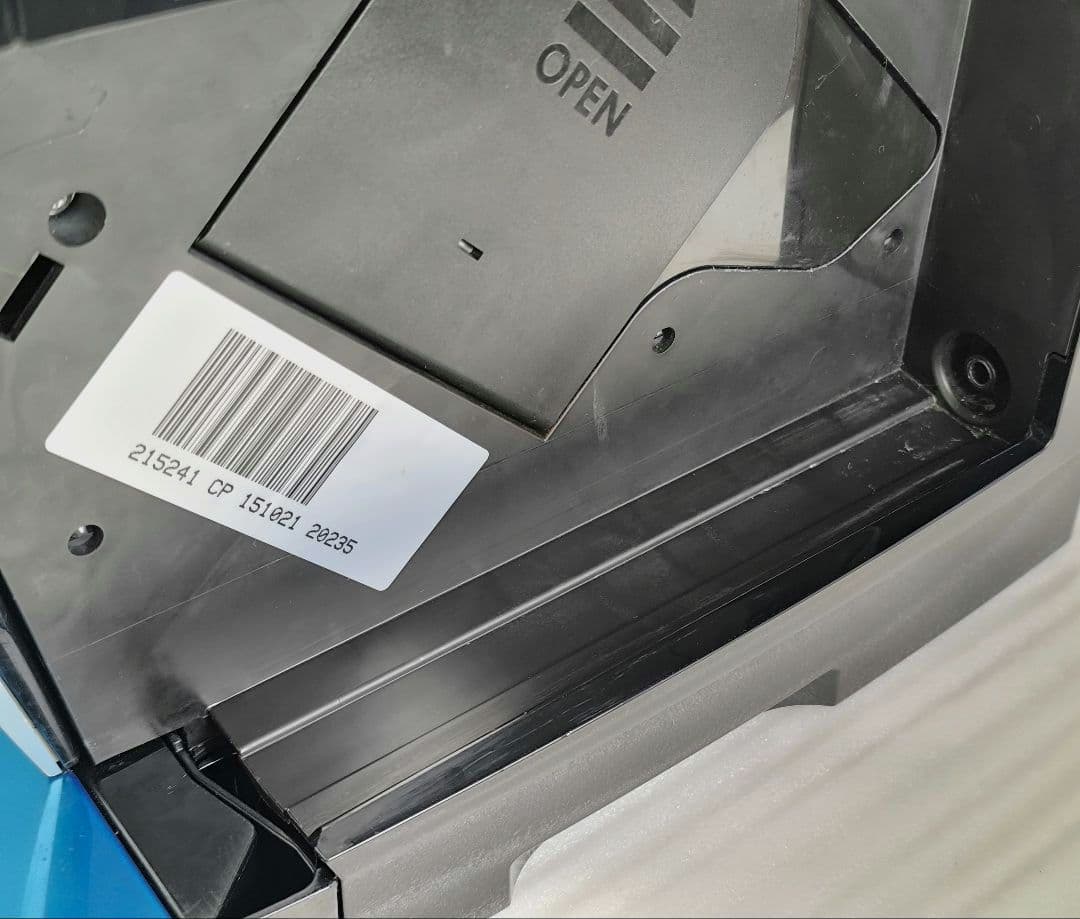 デロンギ　マグニフィカSカプチーノ　全自動コーヒーマシン　2　ECAM23260