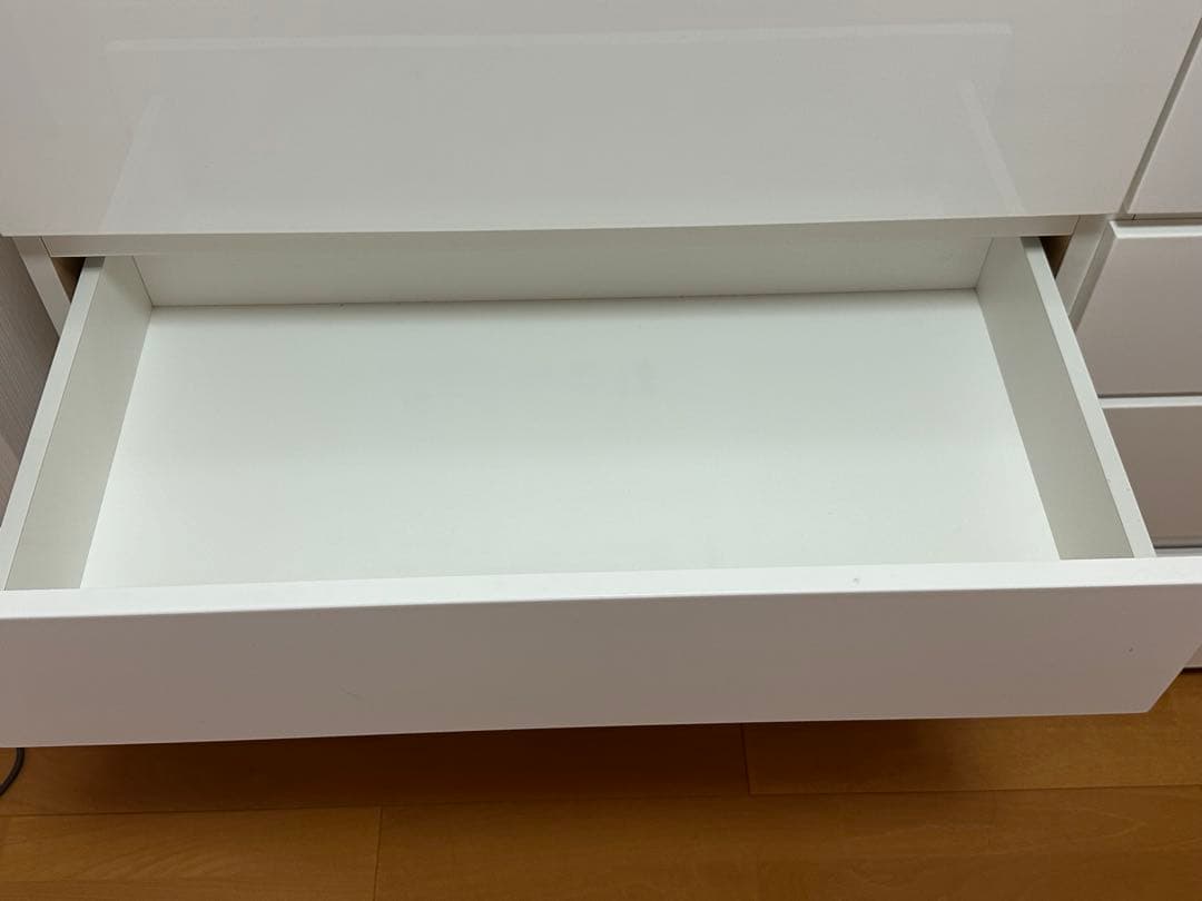 ニトリ　ローチェスト　ホワイト