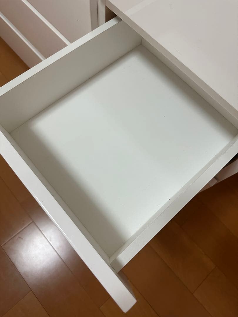 ニトリ　ローチェスト　ホワイト