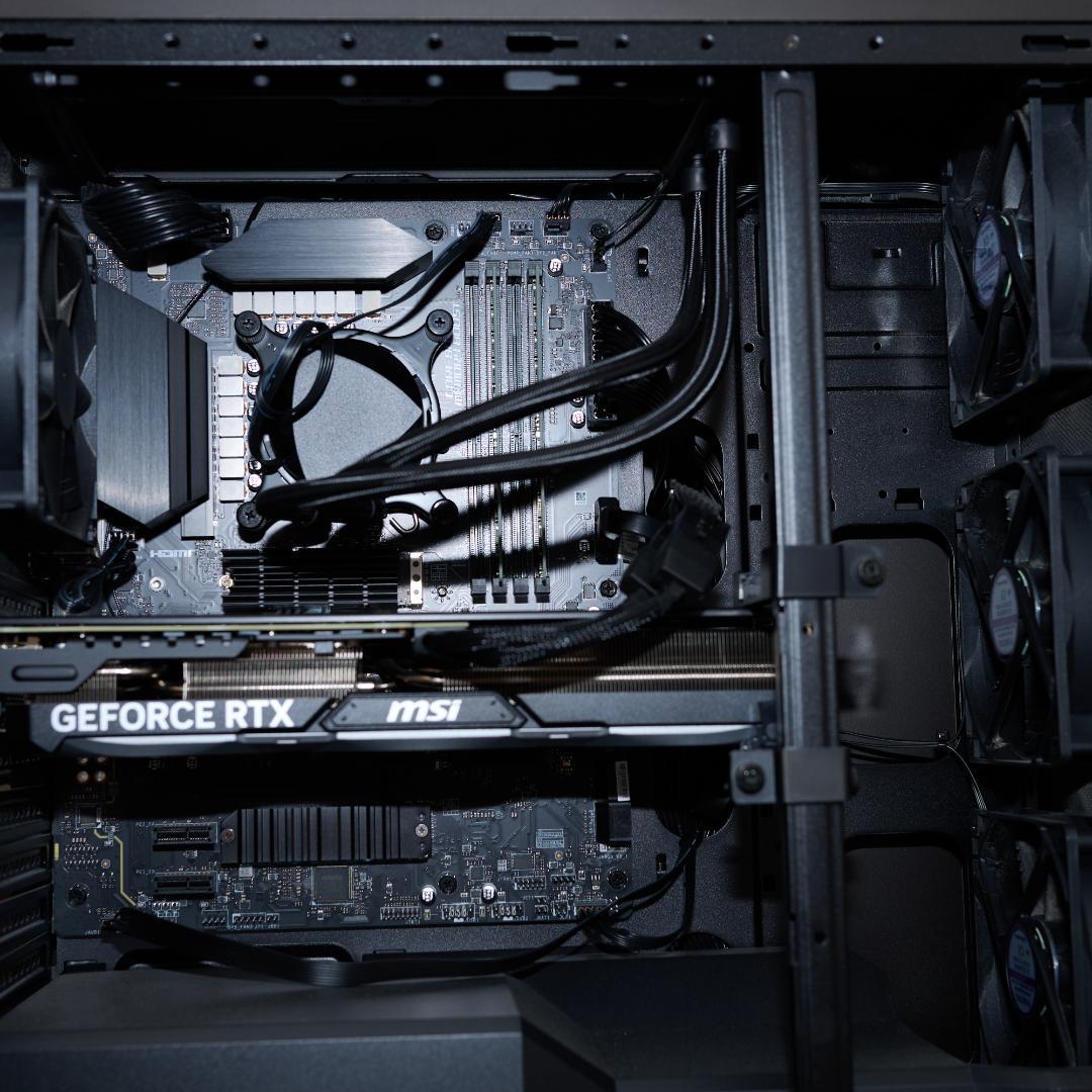 RTX 4070Ti / Intel Core i7 3.40GHz【美品】