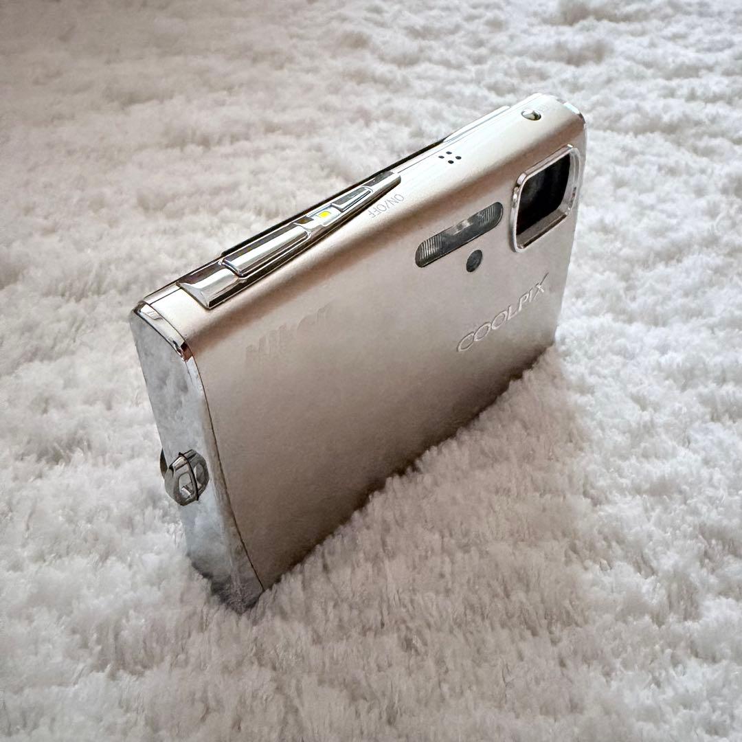 極上品【動作確認済】Nikon ニコン COOLPIX S52 レトロコンデジ