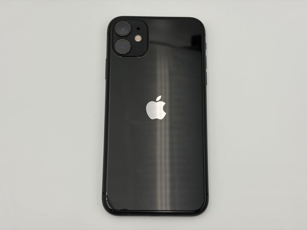 Apple iPhone 11 64GBブラック 本体【SIMロック解除済】