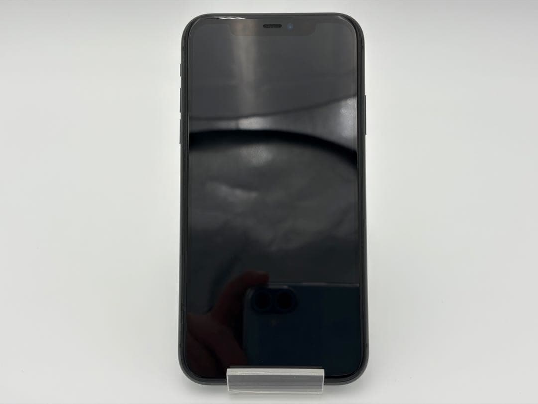 Apple iPhone 11 64GBブラック 本体【SIMロック解除済】