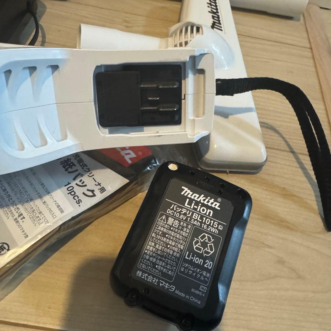 マキタ 充電式クリーナー 掃除機