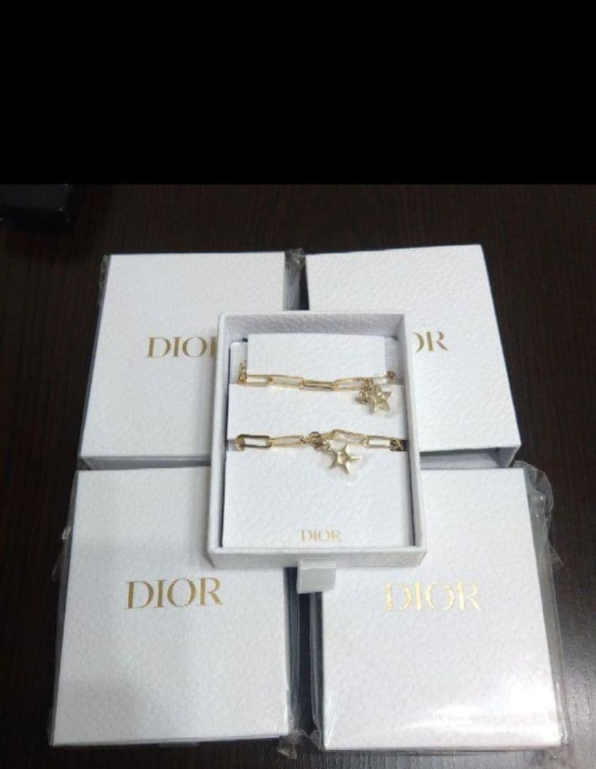 Dior ゴールド 星型チャーム　4個