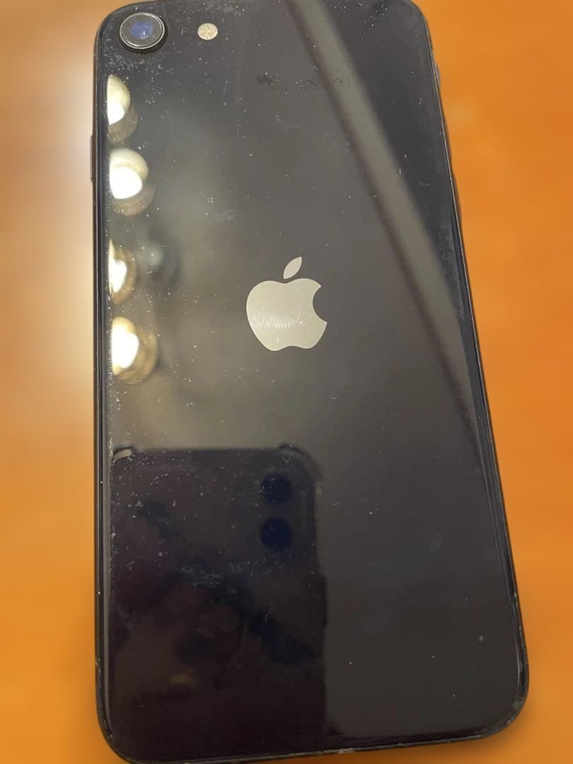 iPhoneSE3 64GBブラック中古品