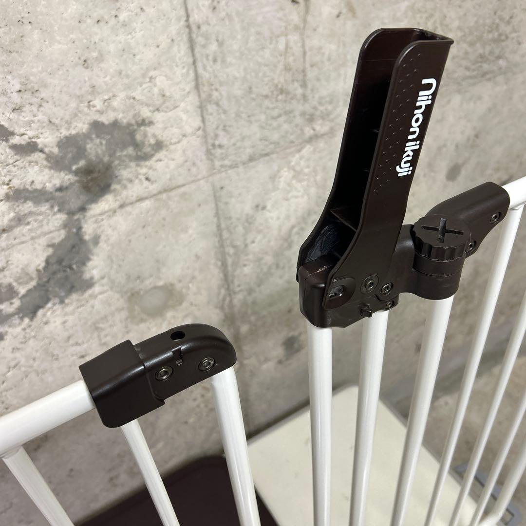 清掃済　美品　日本育児　ちょっとおくだけとおせんぼ　おくトビラS ベビーゲート