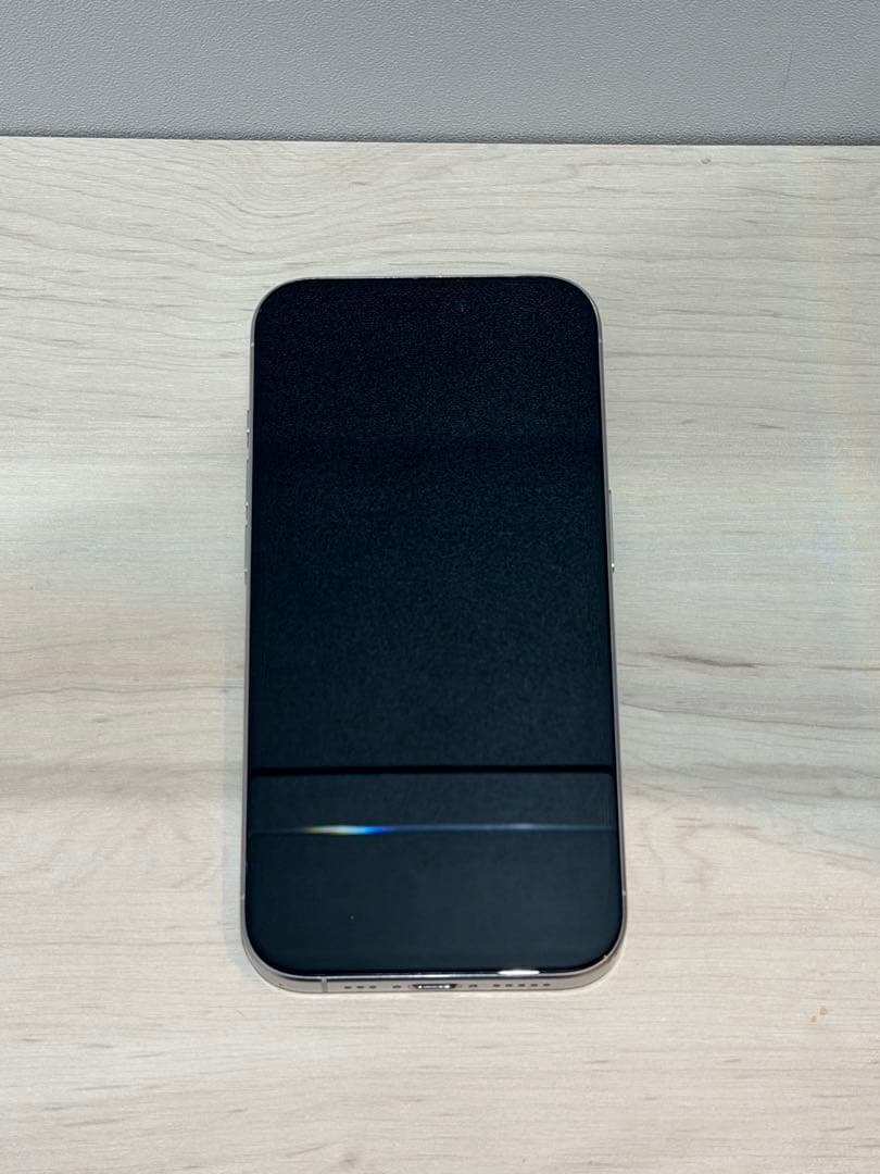 【美品】iPhone 15 pro 256GB 本体