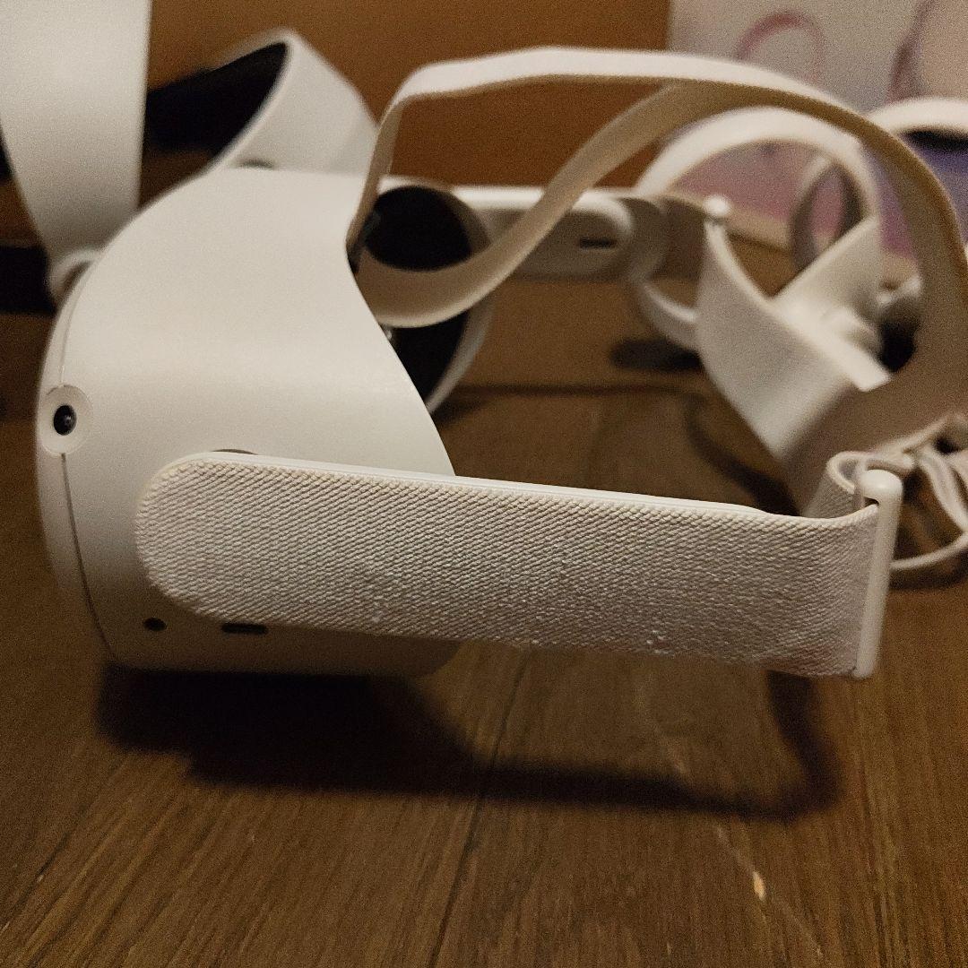  Quest 2 () ヘッドセットとジャンクコントローラー