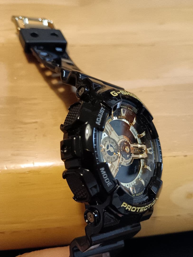 G-SHOCK 電池新品 GA-110GB ゴールドブラック　メタリック 金