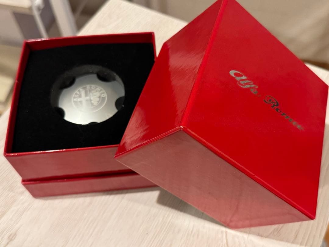 Alfa Romeo 純正　ジュリエッタ 用オイルフィラーキャップ