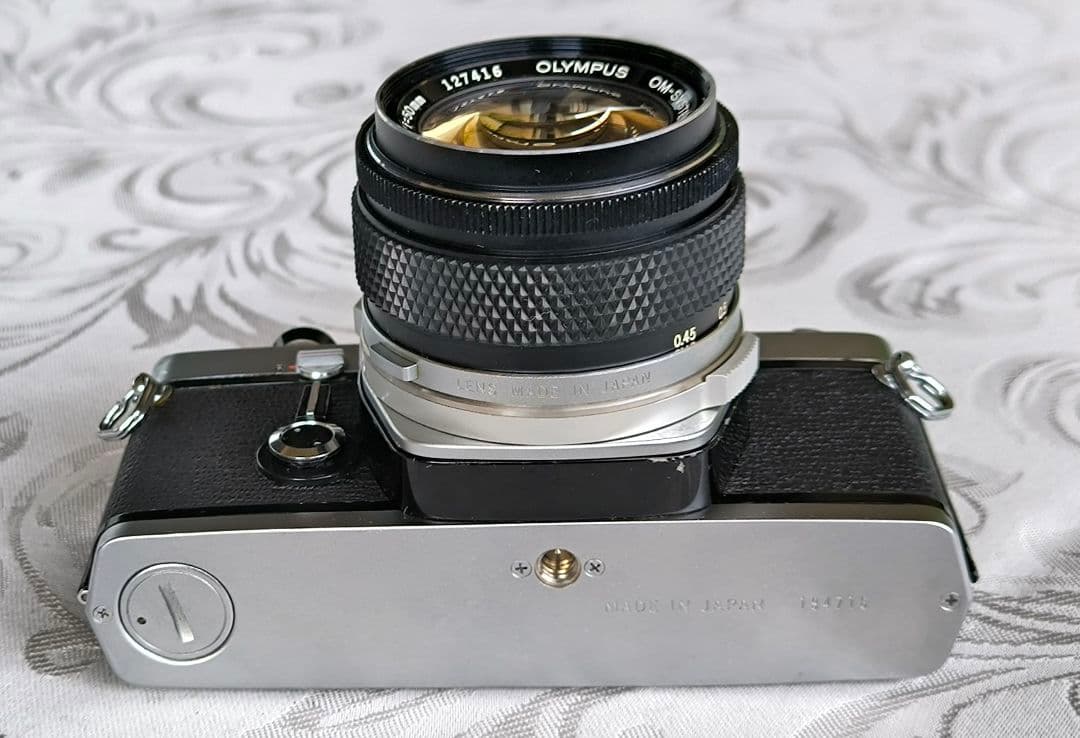 オリンパス OM -1　一眼レフフィルムカメラ レンズ標準50mm広角28 mm