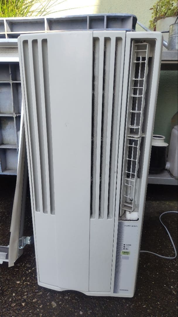 窓用エアコン ホワイト 取り付けフレーム付き