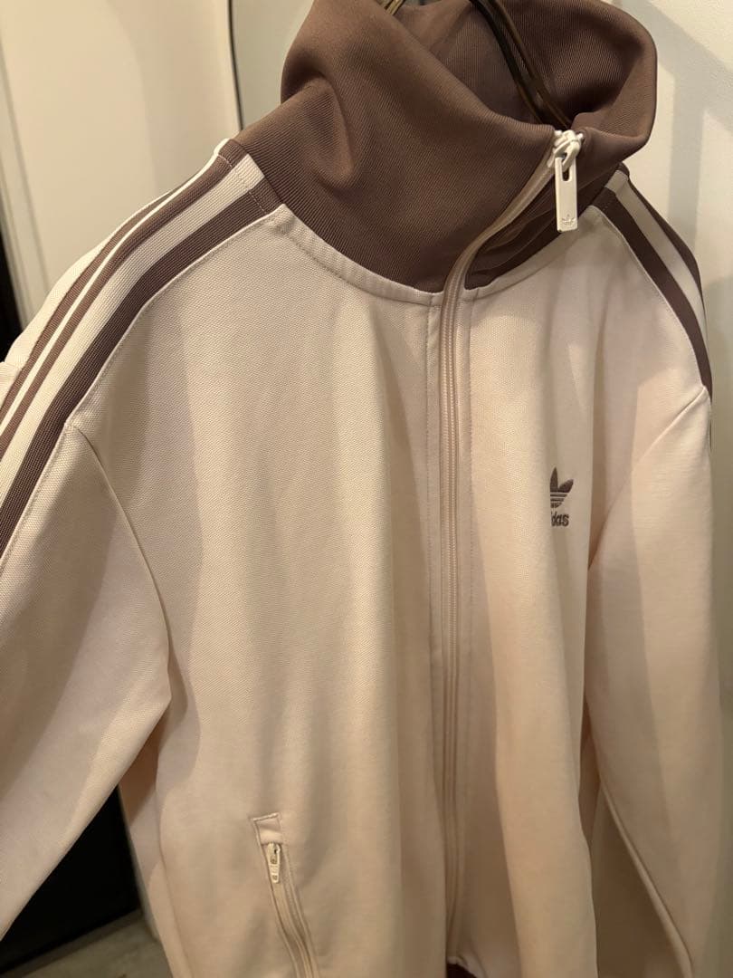 adidas トラックジャケット　ジャージ クリーム色/ブラウン　トレフォイル