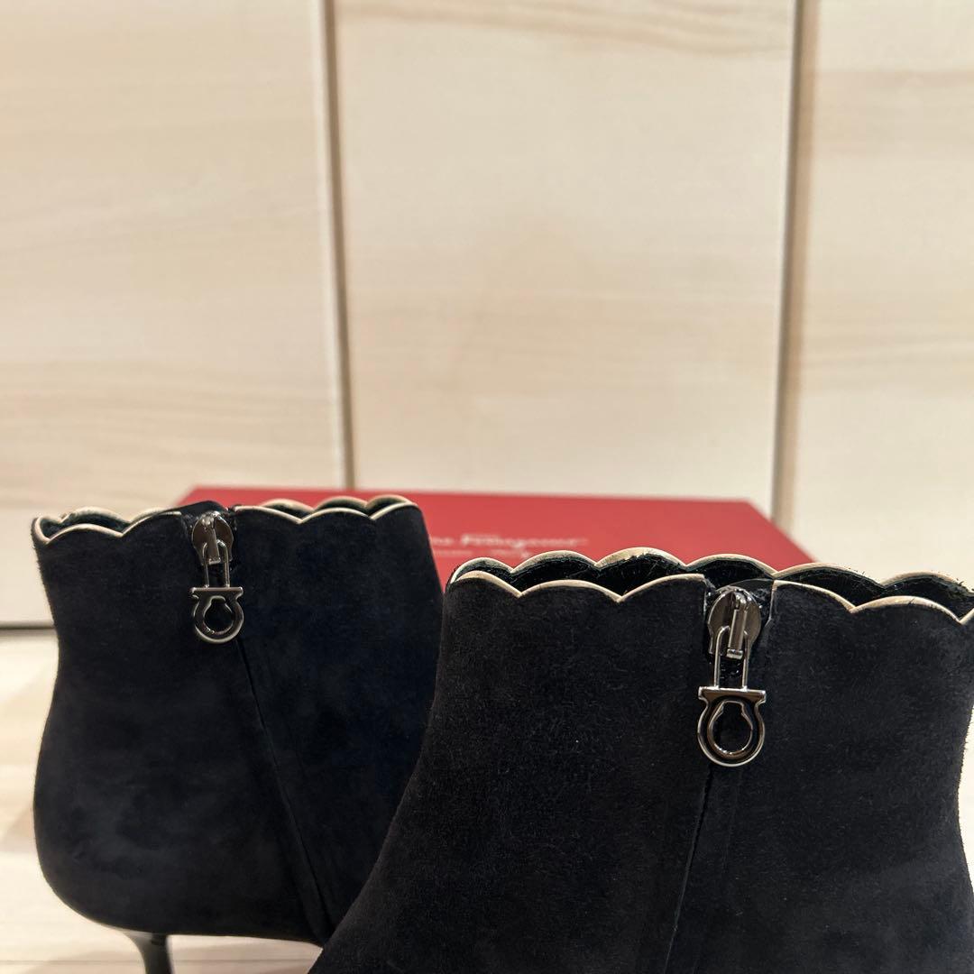 お値下げ　フェラガモ ショートブーツ24.5㎝