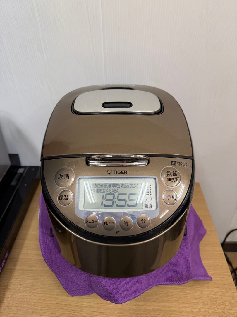 TIGER タイガー IH炊飯器 JKT-P100 1.0L 2021年製