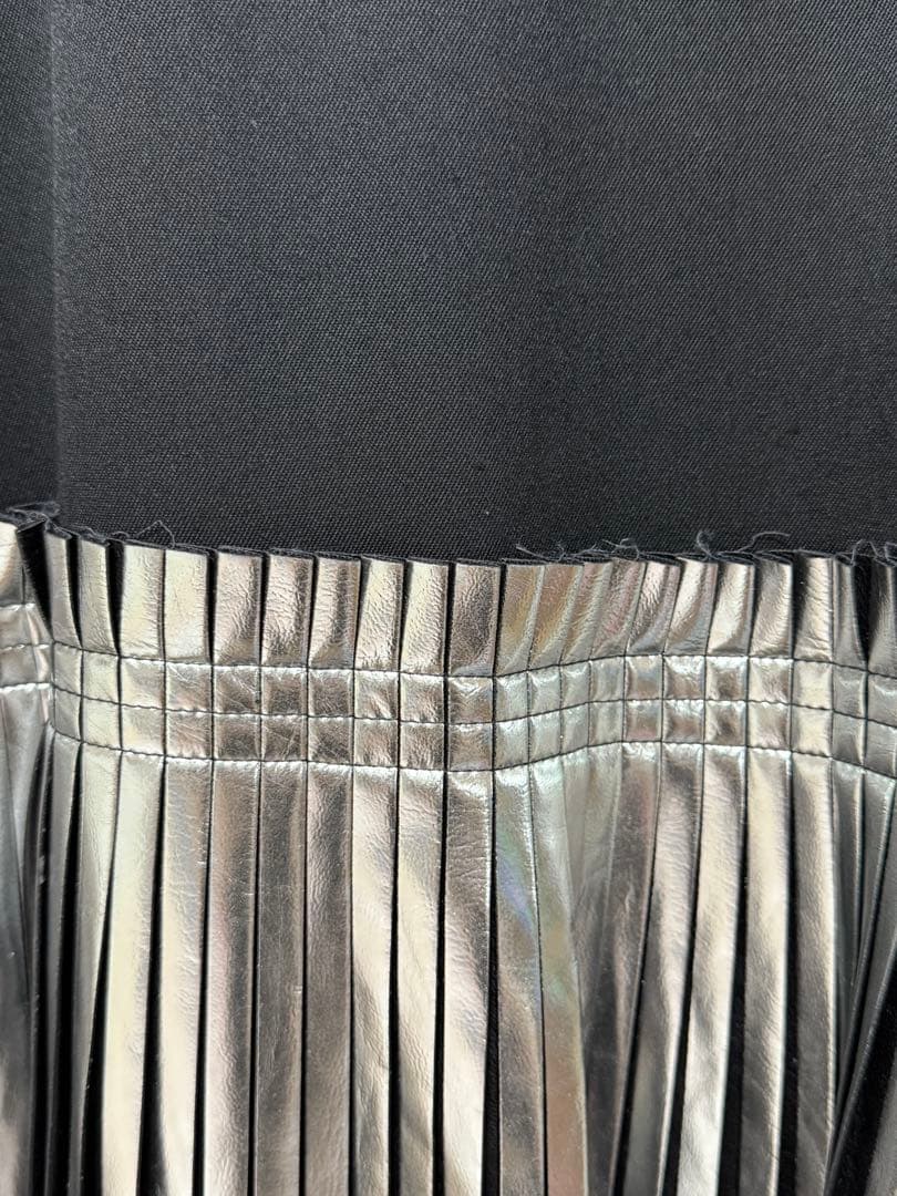 MM6 メゾンマルジェラ独創的なデザイン　半袖ワンピース！メイドインイタリア