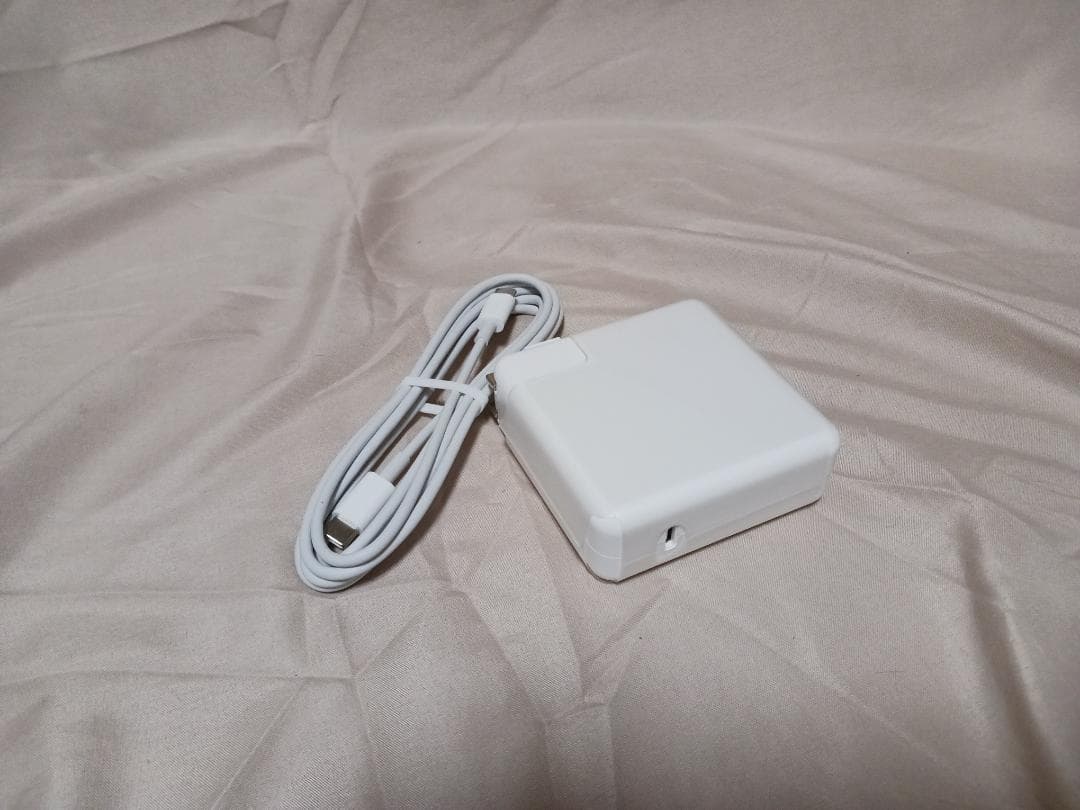 QC1.4G/8GB/128GB仕様　MacBook Pro 13 A2159