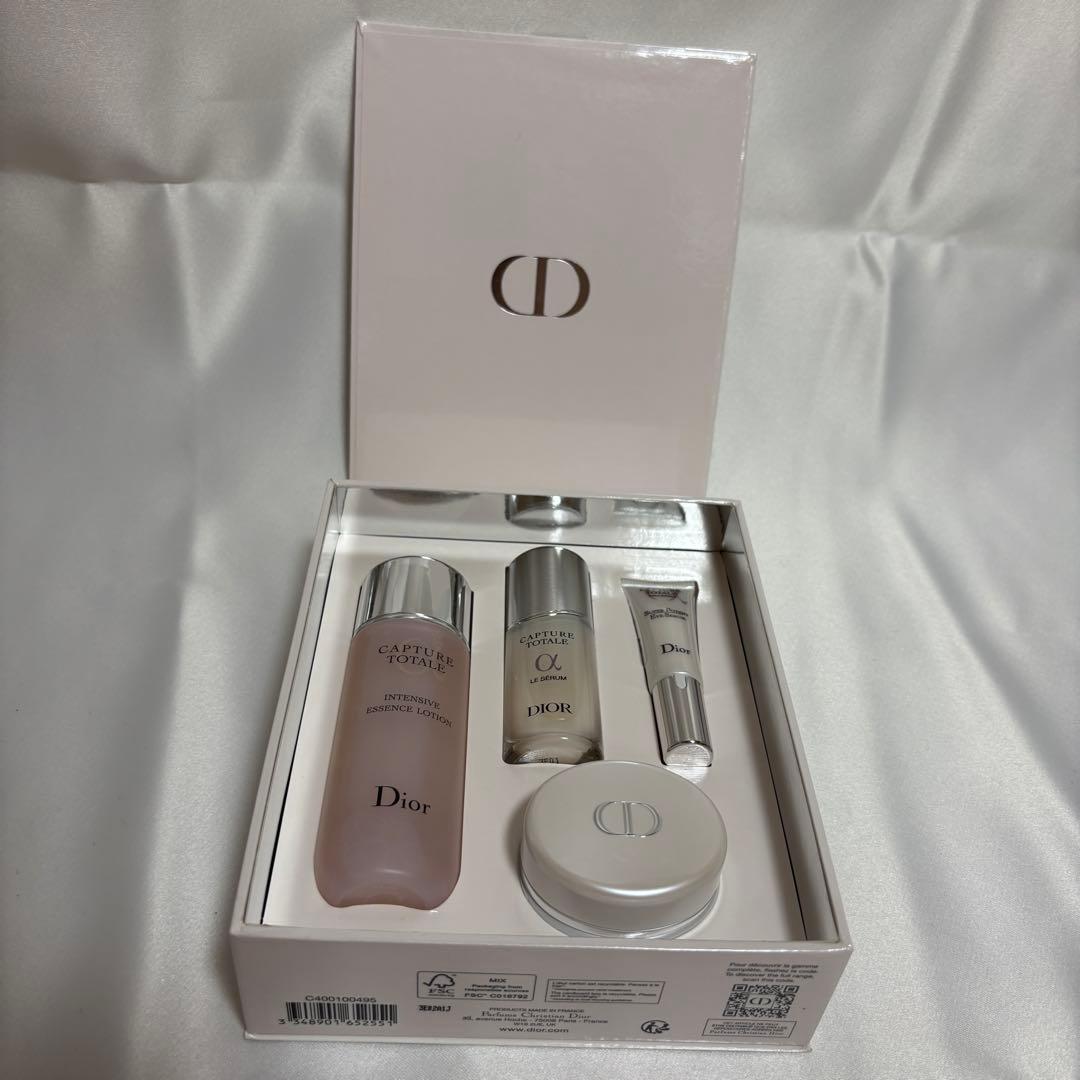 Dior カプチュールトータルディスカバリーキット