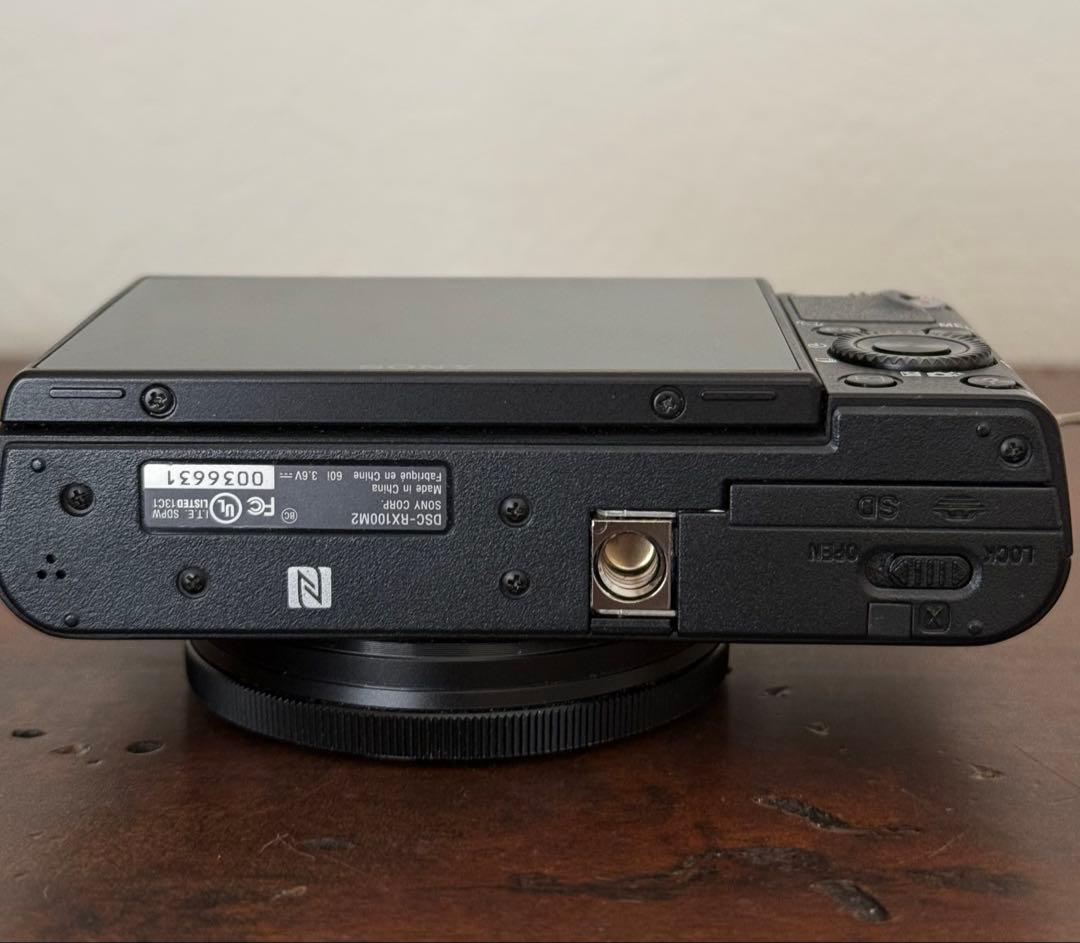 デジタルカメラ SONY Cyber-shot DSC-RX100M2