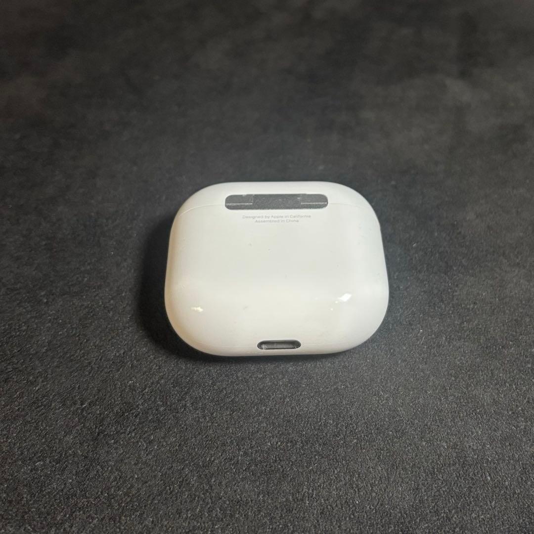 AirPods4 第4世代 美品 イヤホン 充電良好
