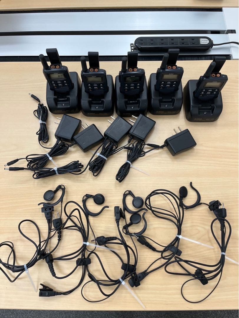 【kaminariojisan1969  】トランシーバー5台セット