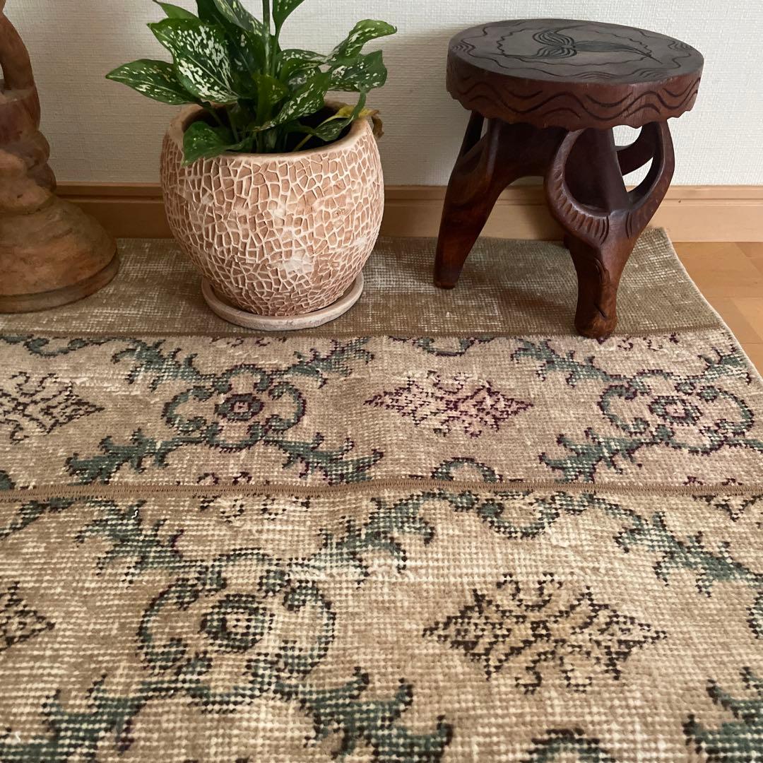 68.5×98 ベージュボタニカル　パッチワーク　トルコヴィンテージラグ