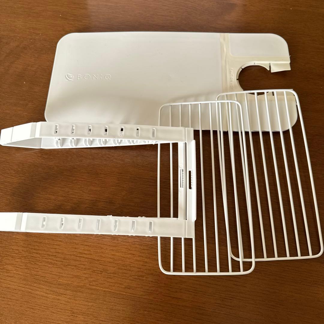 BONIQ 2.0 低温調理器 BNQ-10とコンテナーのセットです。