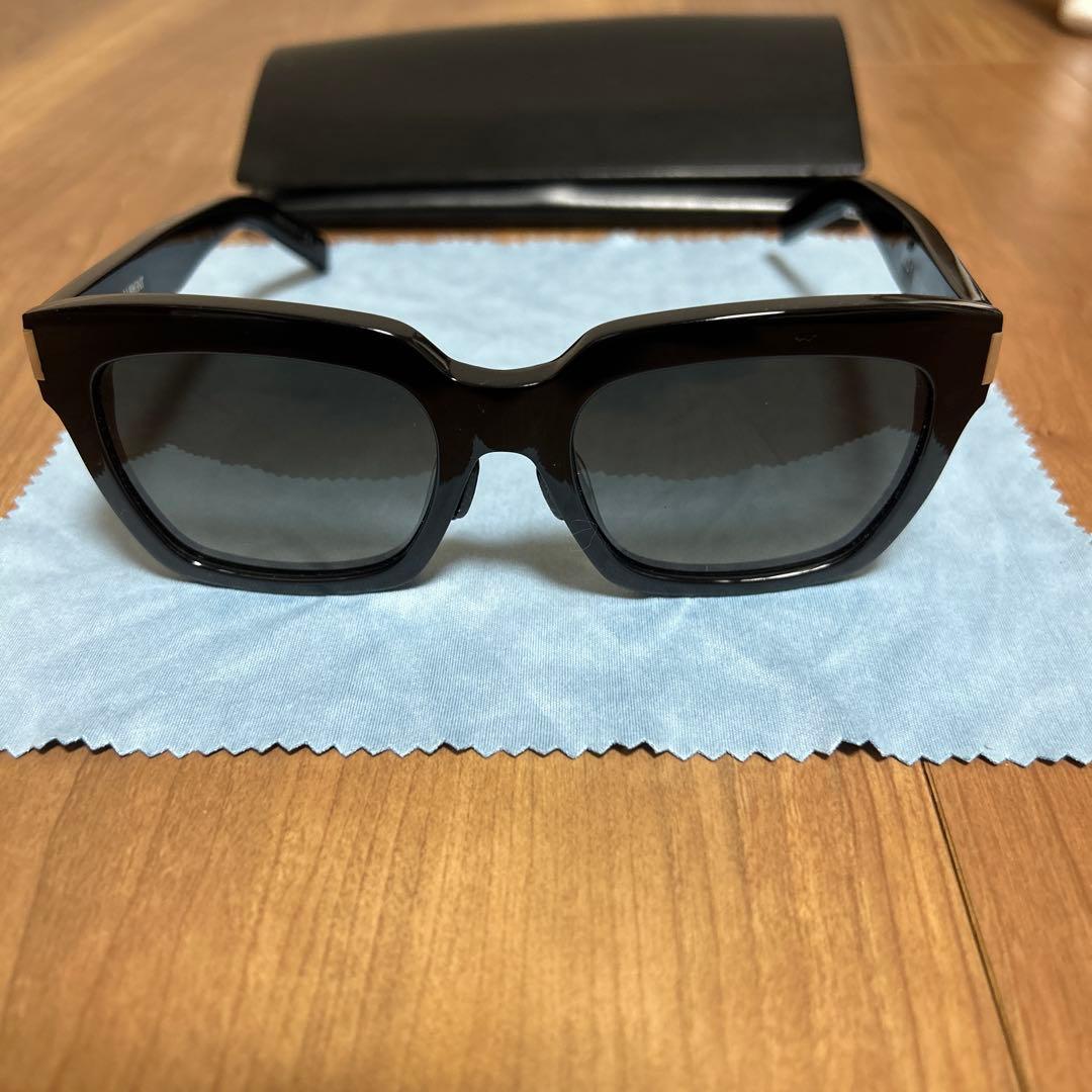 SAINT LAURENT ブラックサングラス　BOLD1 登坂広臣さん同型着用