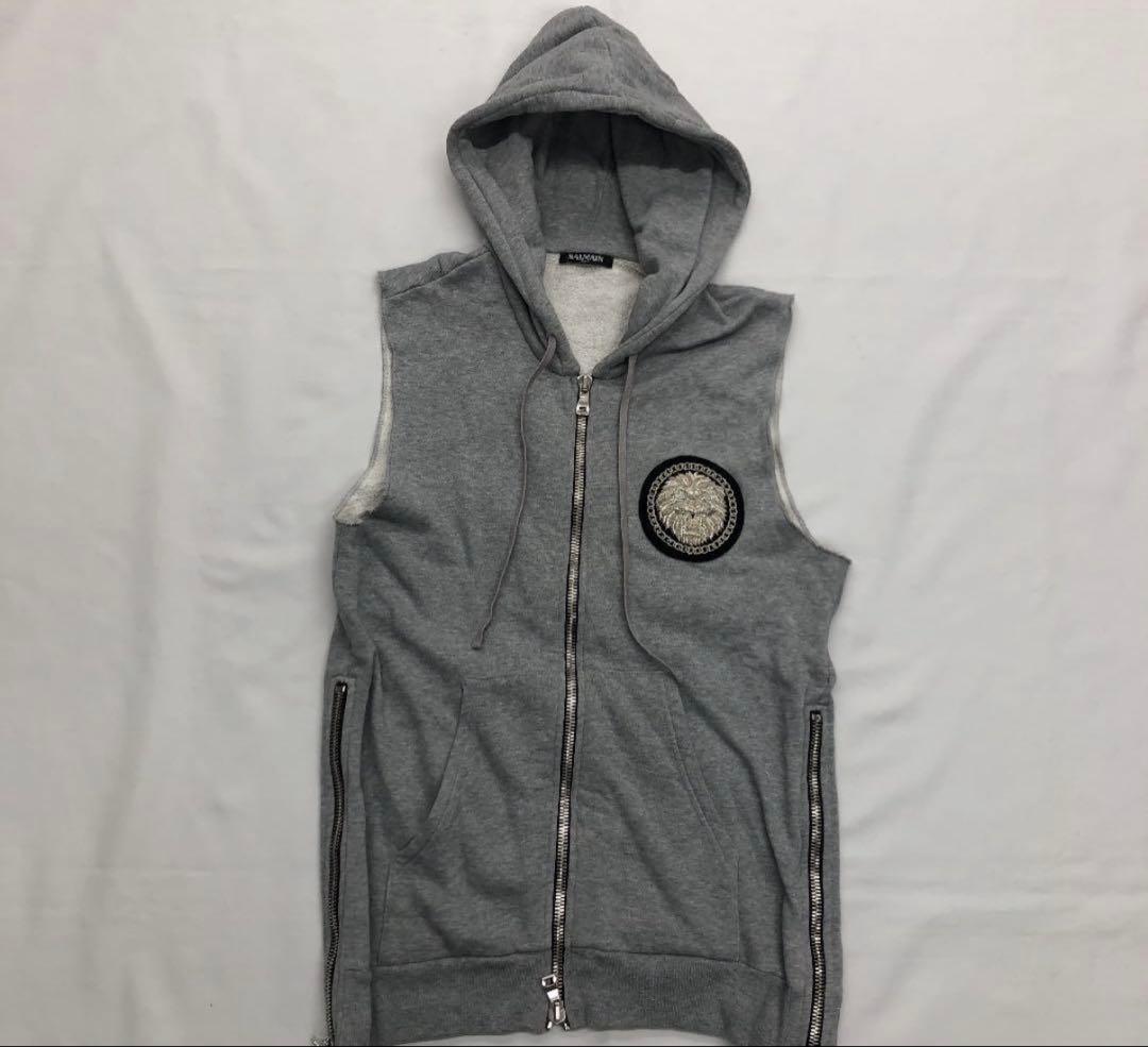 バルマン　ライオンパッチ　マルチジップノースリーブパーカー　ワッペン　グレー