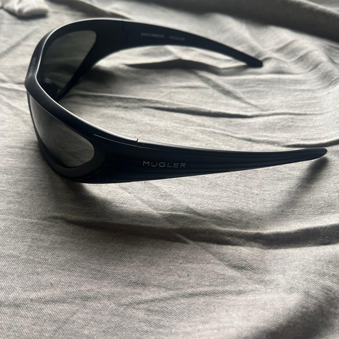 MUGLER GENTLE MONSTER ブラックサングラス