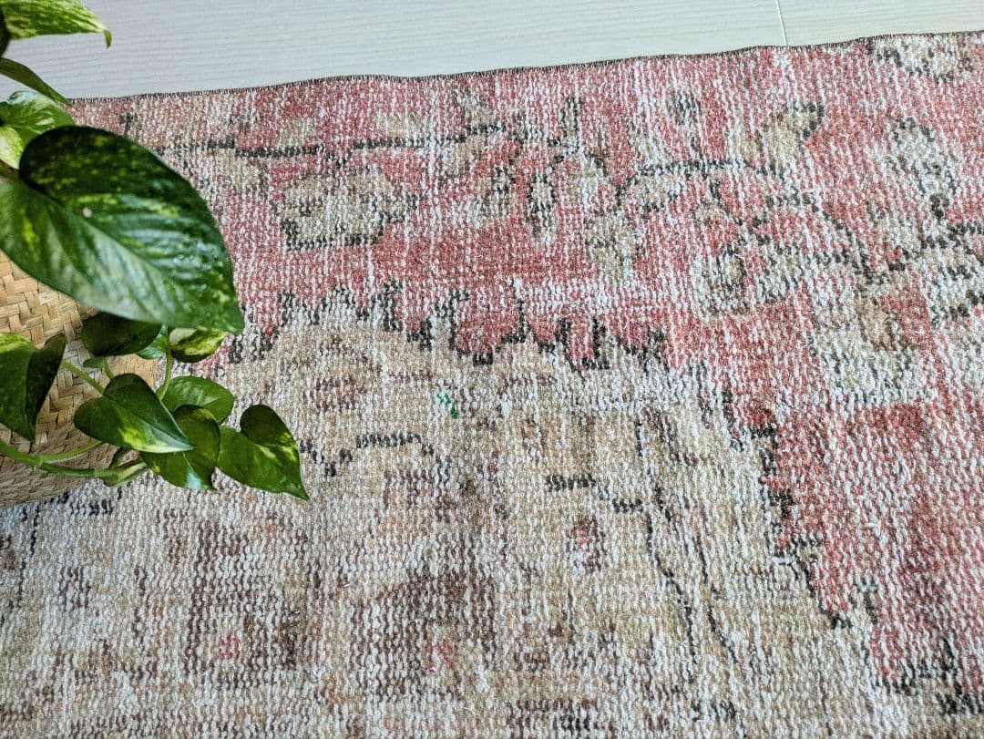 101×218 かすれた赤のトルコヴィンテージラグ