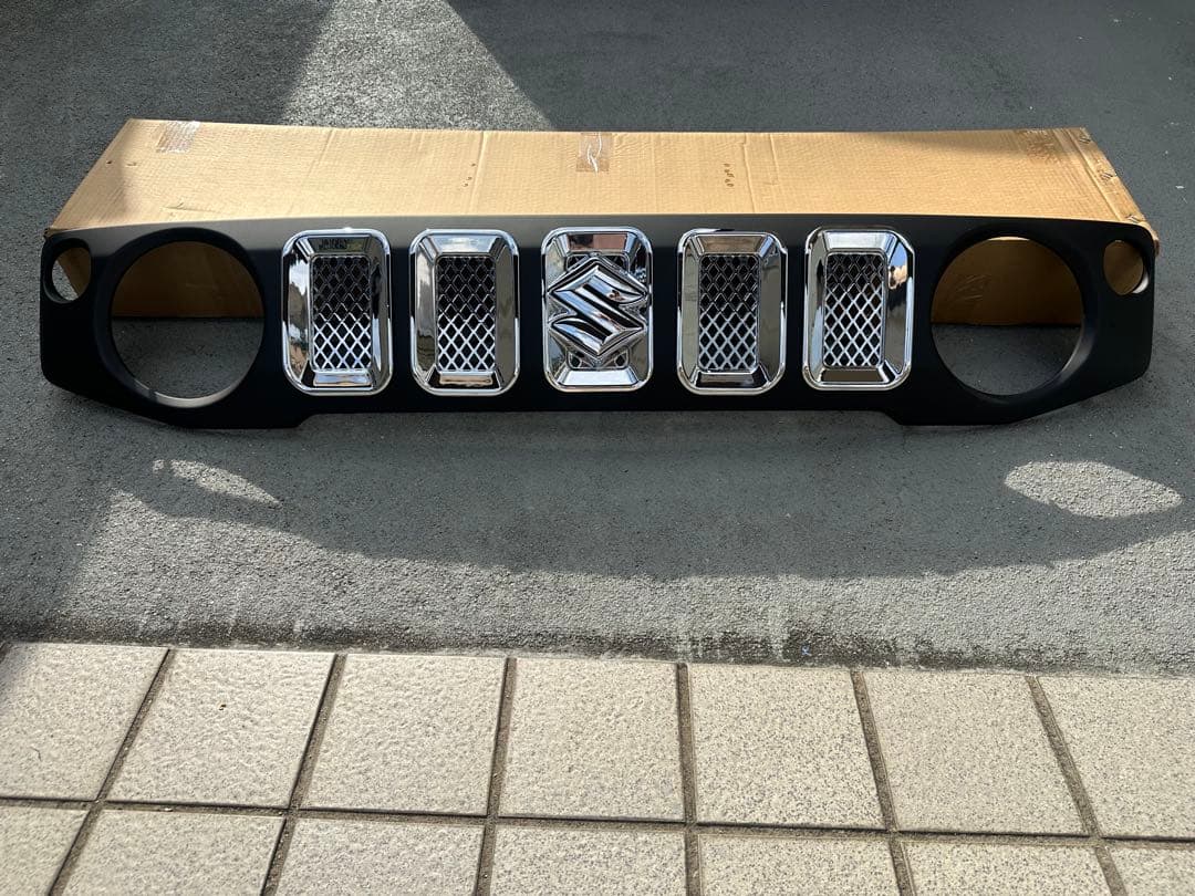 ジムニー JB64 JB74 用 フロントグリル スズキエンブレム付